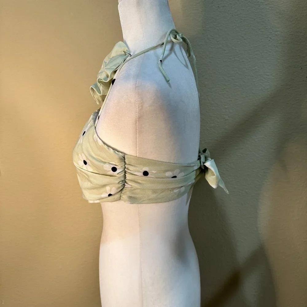 Set of 2 PRINCESS POLLY Adjustable Crop Tops with Bonus Scrunchie! - 4 - Picture 8 of 15